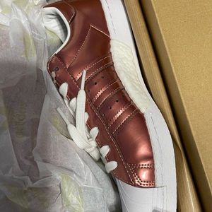 NWT Womens Adidas Originals Metallic Superstar Sneaker